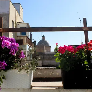la-terrazza-sul-tempio.lecce-hotels.com/
